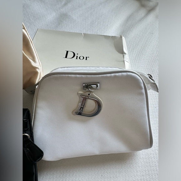 🙏Dior 3 Small Pouches (brandnew) - Picture 4 of 17